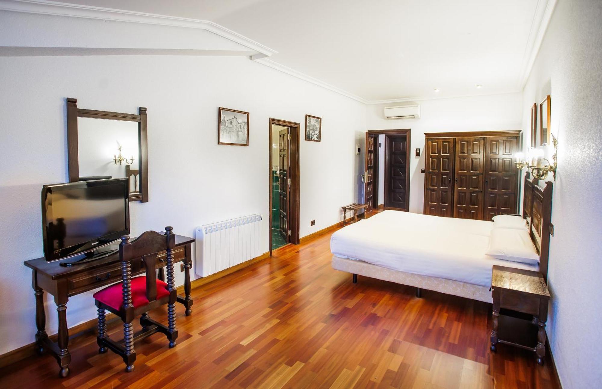 Hotel Conde Rodrigo II By Eme Hoteles Ciudad-Rodrigo Kültér fotó
